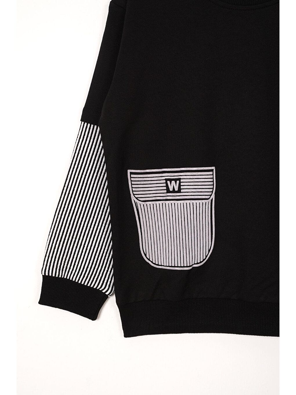 Cebi Kolları Çizgili Siyah Renk Erkek Cocuk Sweat-1