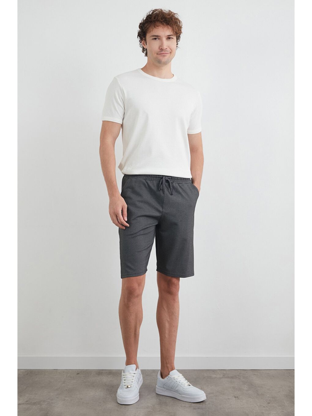 Antrasit Beli Bağlamalı Cepli Şort