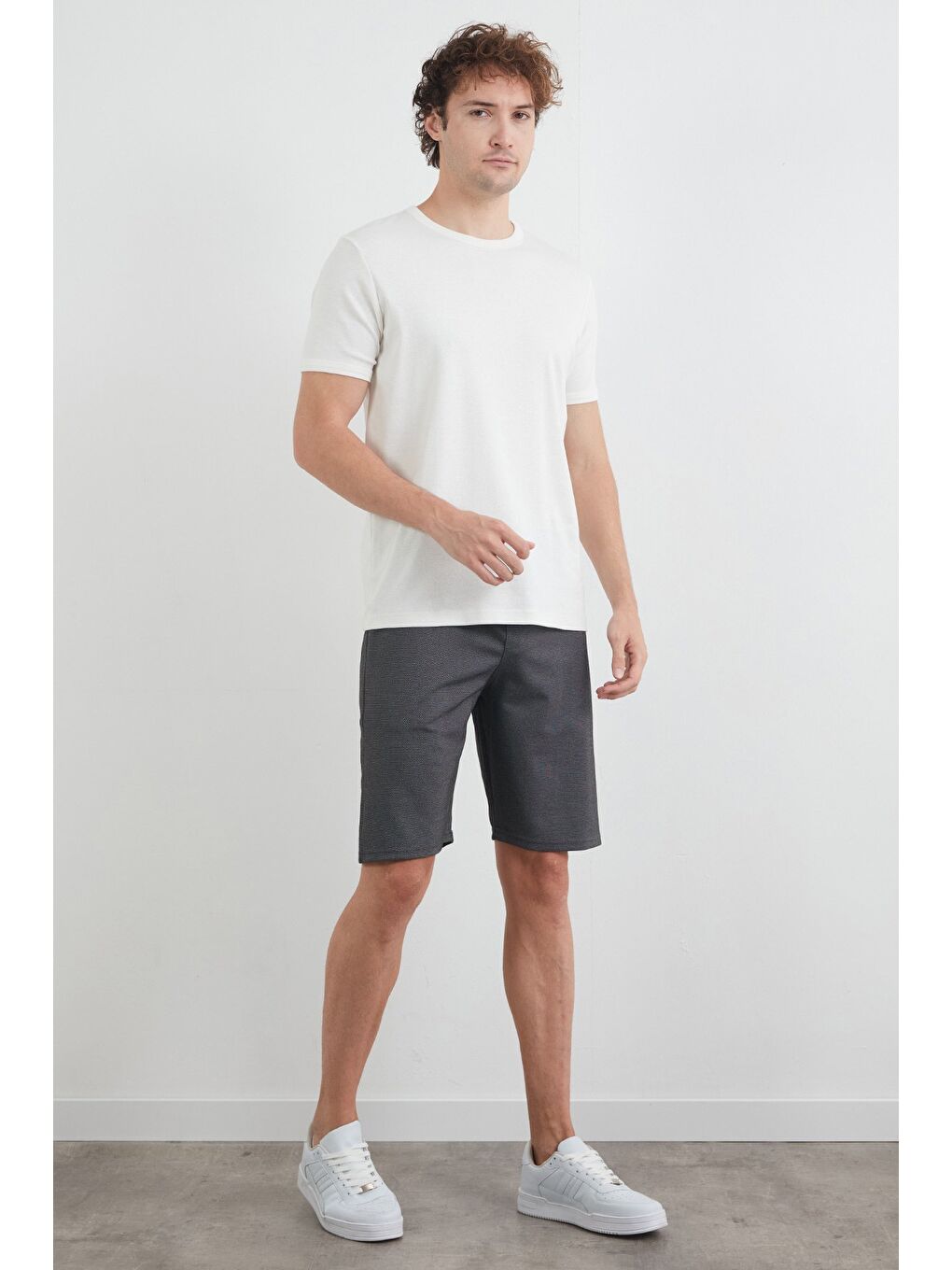 Antrasit Beli Bağlamalı Cepli Şort-2