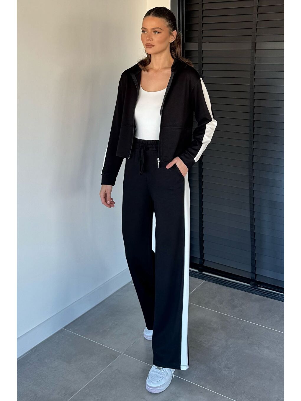 Siyah Kadın Kapüşonlu Fermuarlı Sweat Pantolon İkili Takım