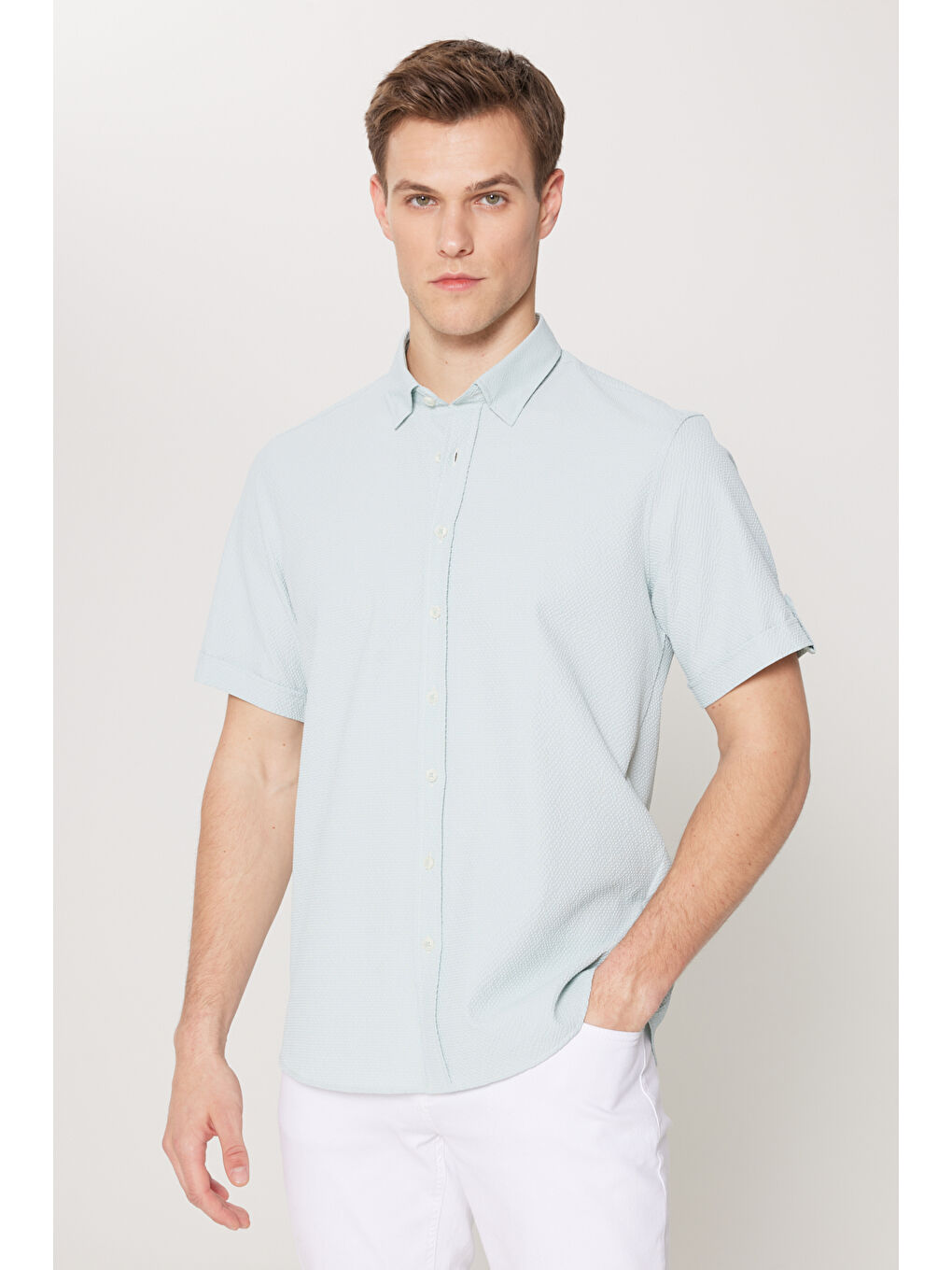 Erkek Yeşil Slim Fit Dar Kesim Gizli Düğme Yaka Kısa Kollu Gömlek