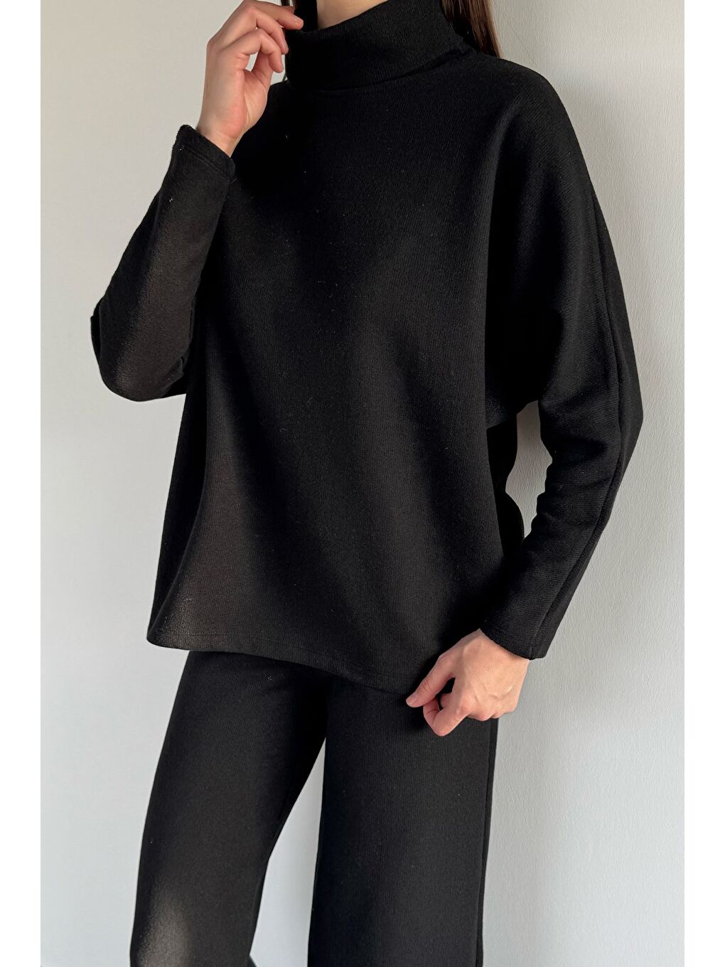 Siyah Balıkçı Yaka Salaş Bluz Pantolon İkili Takım-2