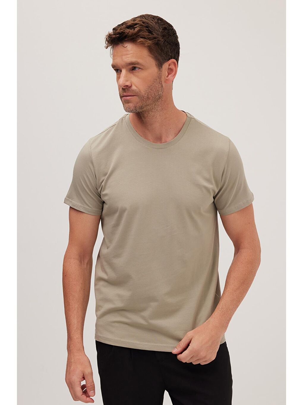 Erkek Slim Fit Dar Kesim Pamuklu Yumuşak Doku Elastanlı Esnek Kumaş Haki Bisiklet Yaka Tişört-3