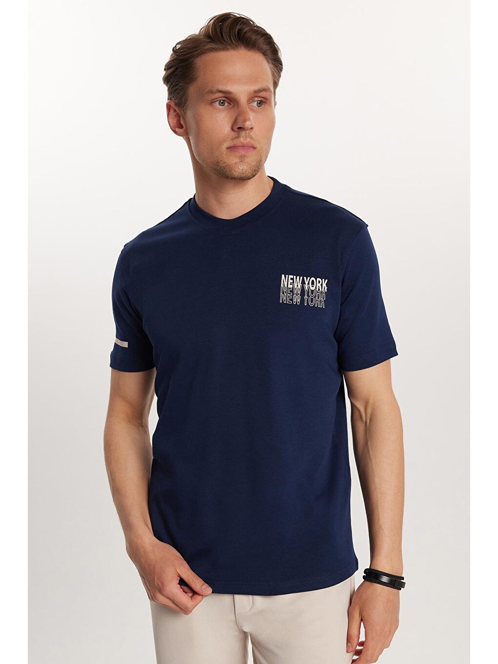 Erkek Slim Fit Dar Kesim Pamuklu Düz Basic Baskılı Bisiklet Yaka Lacivert Tişört-1