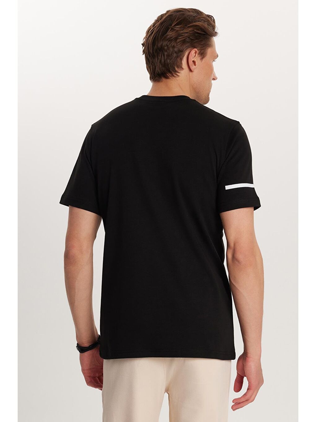 Erkek Slim Fit Dar Kesim Pamuklu Düz Basic Baskılı Bisiklet Yaka Siyah Tişört-3