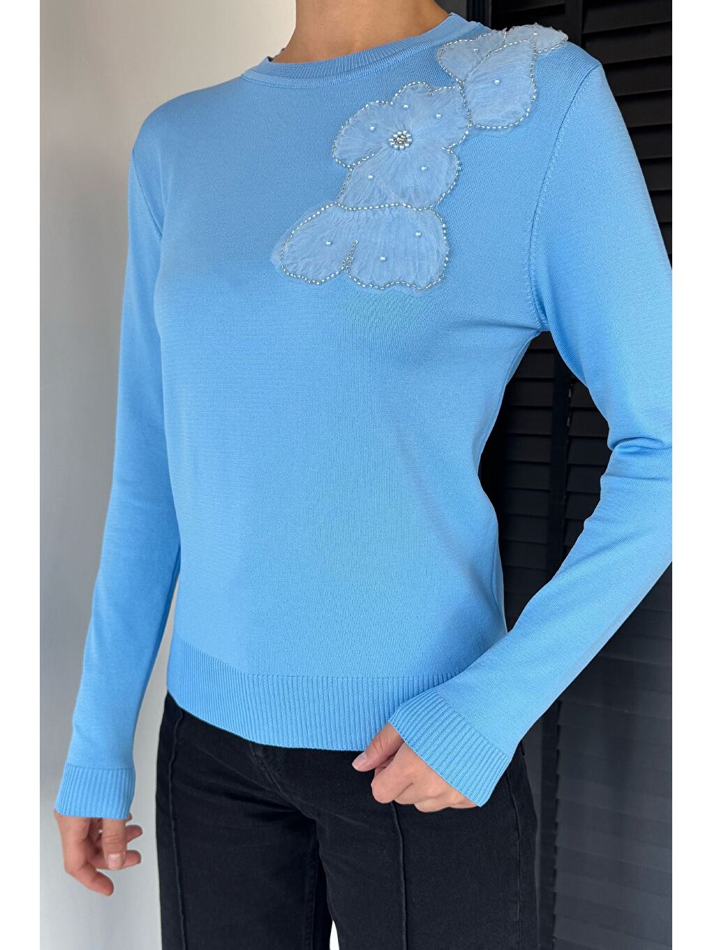Mavi Kadın Bisiklet Yaka Çiçek Figürlü Triko Bluz-2