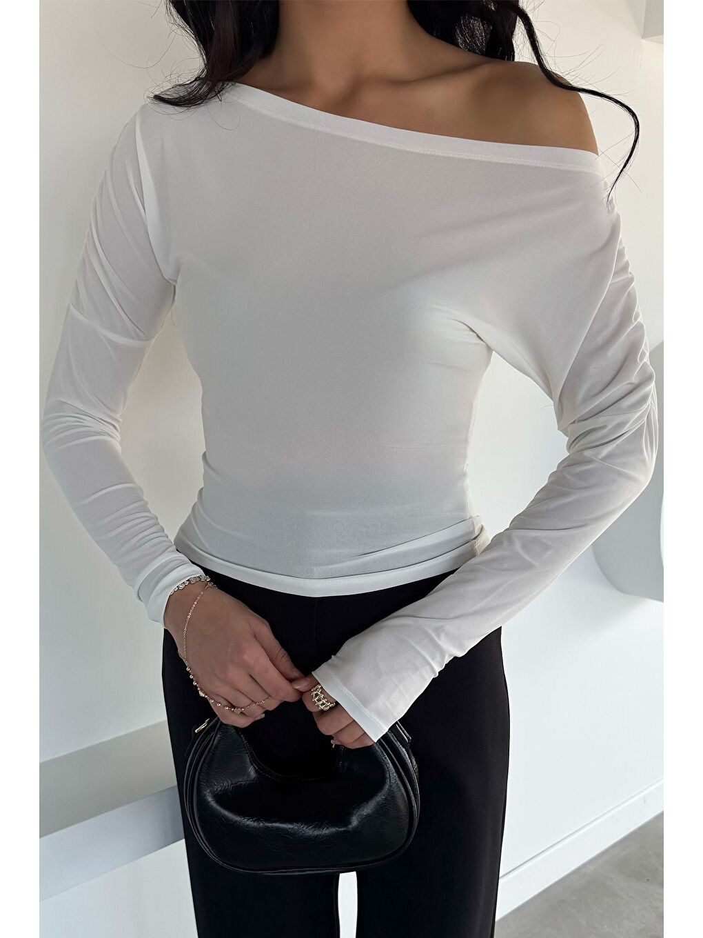 Ekru Kadın Omuz Büzgülü Elastanlı Bluz-1