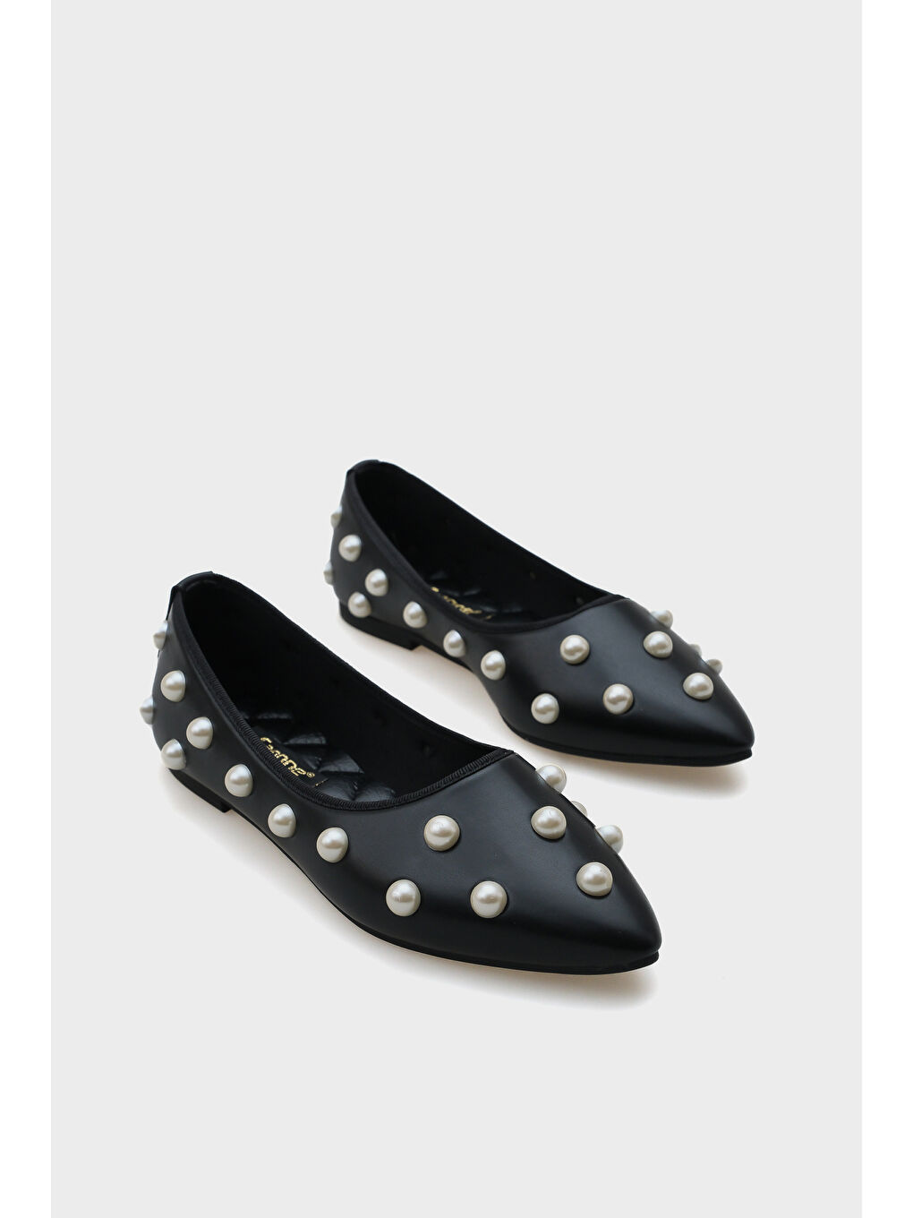 Siyah Alice İnci Aksesuarlı Sivri Burunlu Babet-1