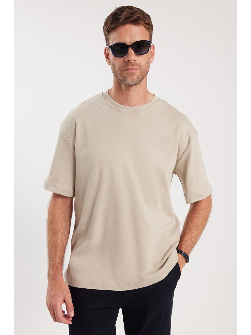 Bej Unisex Oversize Geniş Kesim %100 Pamuk Yumuşak Dokulu Basic Bisiklet Yaka Taş Tişört-1