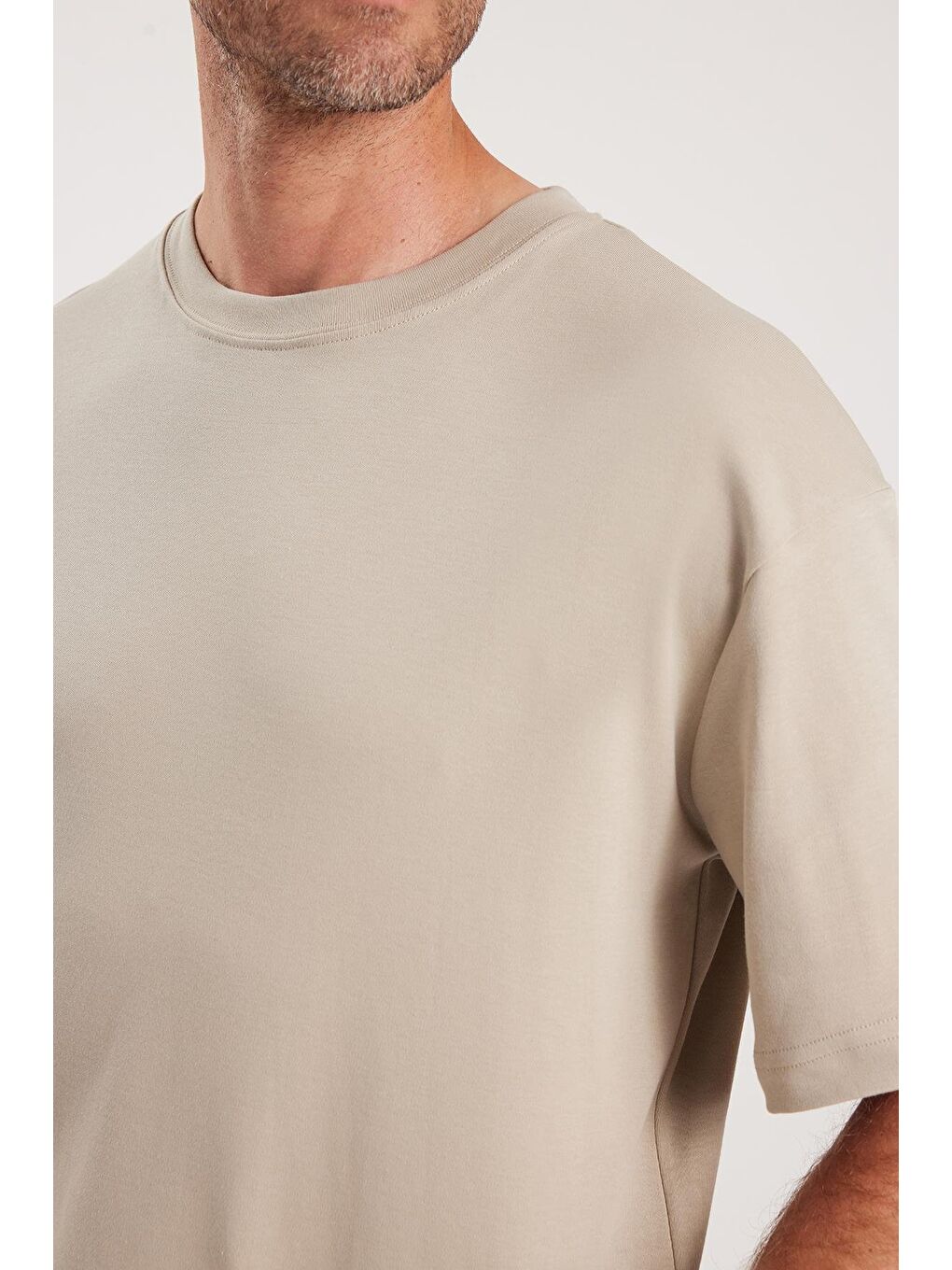 Bej Unisex Oversize Geniş Kesim %100 Pamuk Yumuşak Dokulu Basic Bisiklet Yaka Taş Tişört-2