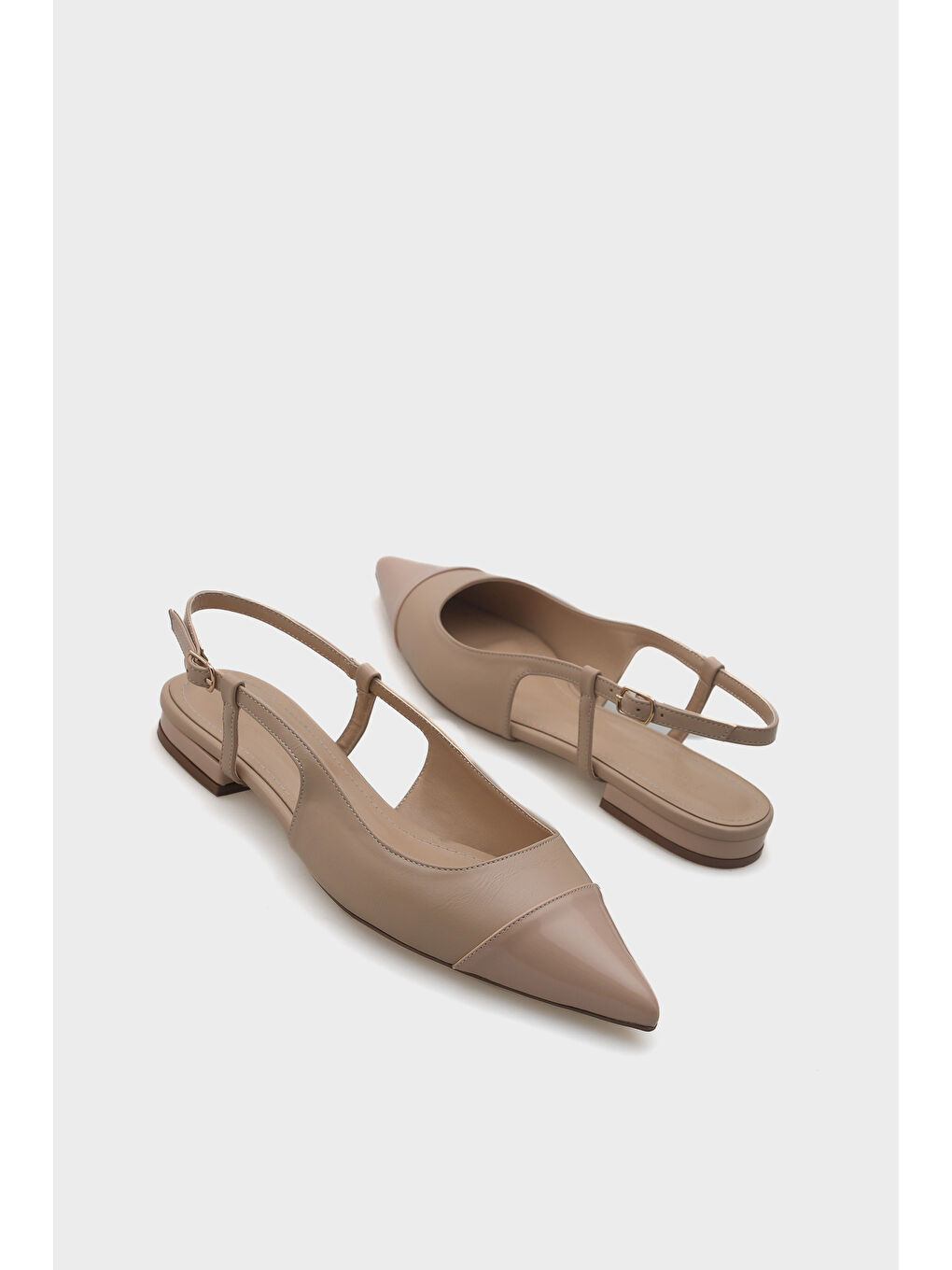 Bej Anita Sivri Burunlu Arkası Açık Kadın Babet-3