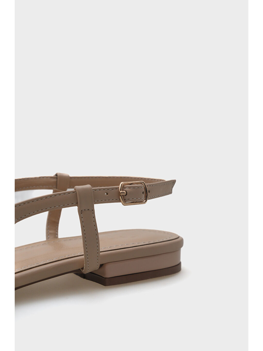 Bej Anita Sivri Burunlu Arkası Açık Kadın Babet-4