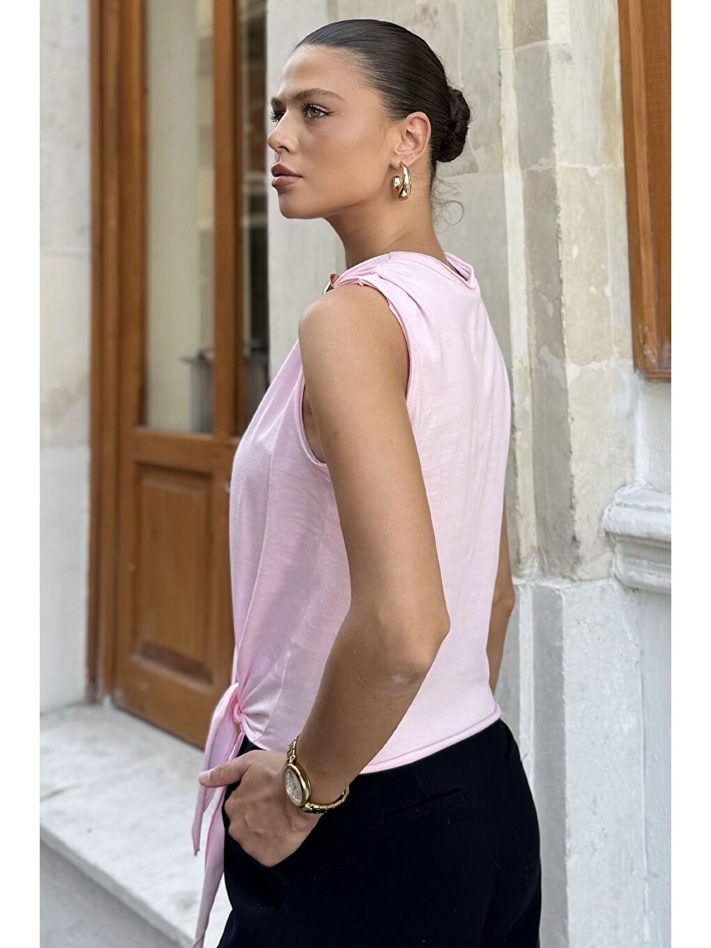 Pembe Ön Bağlamalı Omuz Tokalı Kadın Bluz-2