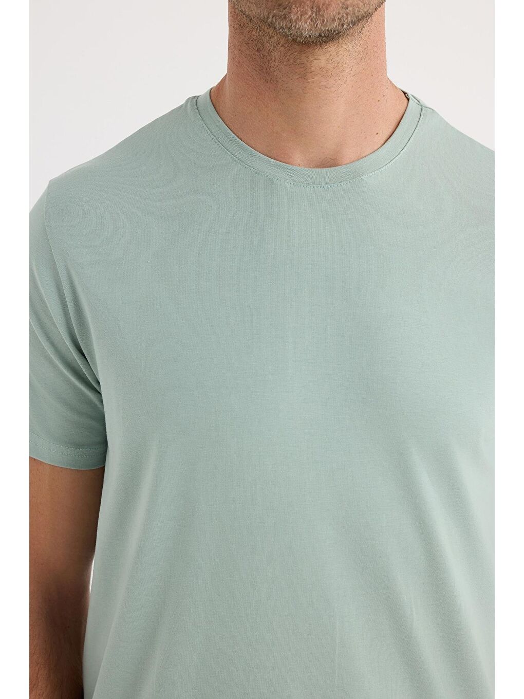 Erkek Slim Fit Dar Kesim Pamuklu Yumuşak Doku Elastanlı Esnek Kumaş Yeşil Bisiklet Yaka Tişört-2