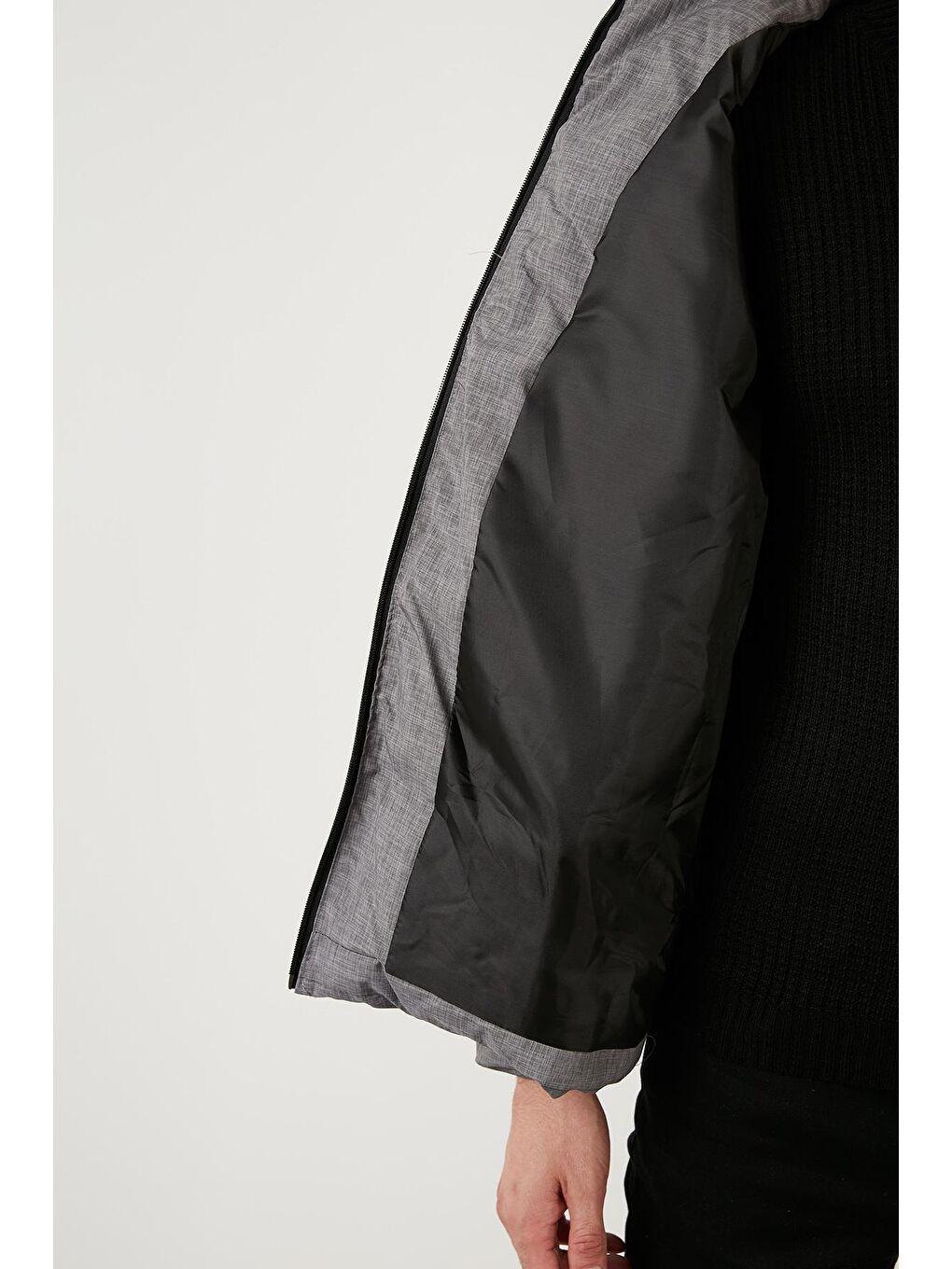 Gri Suya Dayanıklı Regular Fit Çıkarılabilir Kapüşonlu Şişme Mont 584008-4