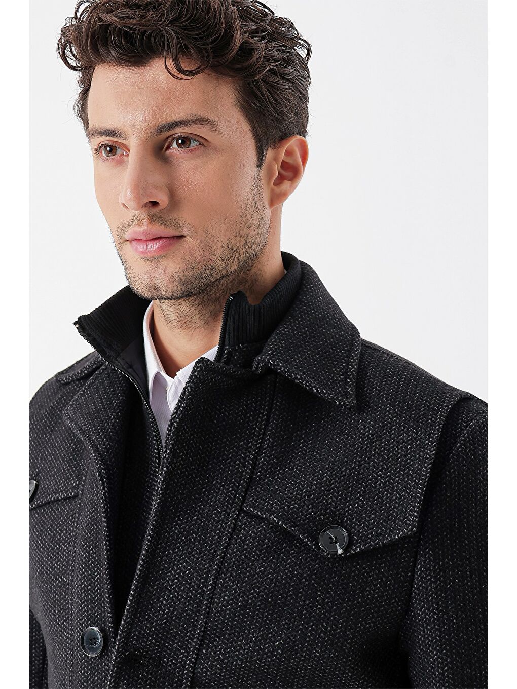 Siyah Kaşe Bebe Yaka Desenli Astarlı Slim Fit Dar Kesim Klasik Kaban 1008235156-5