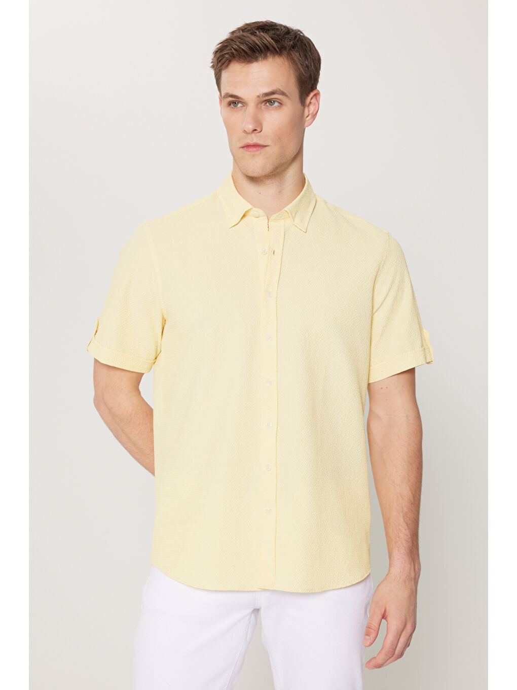 Erkek Sarı Slim Fit Dar Kesim Gizli Düğme Yaka Kısa Kollu Gömlek-3