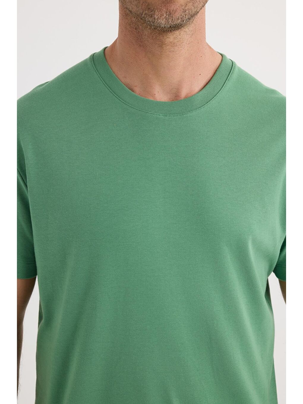 Unisex Relax Fit Rahat Kesim %100 Pamuk Yumuşak Dokulu Hafif Kalın Yeşil Bisiklet Yaka Tişört-2