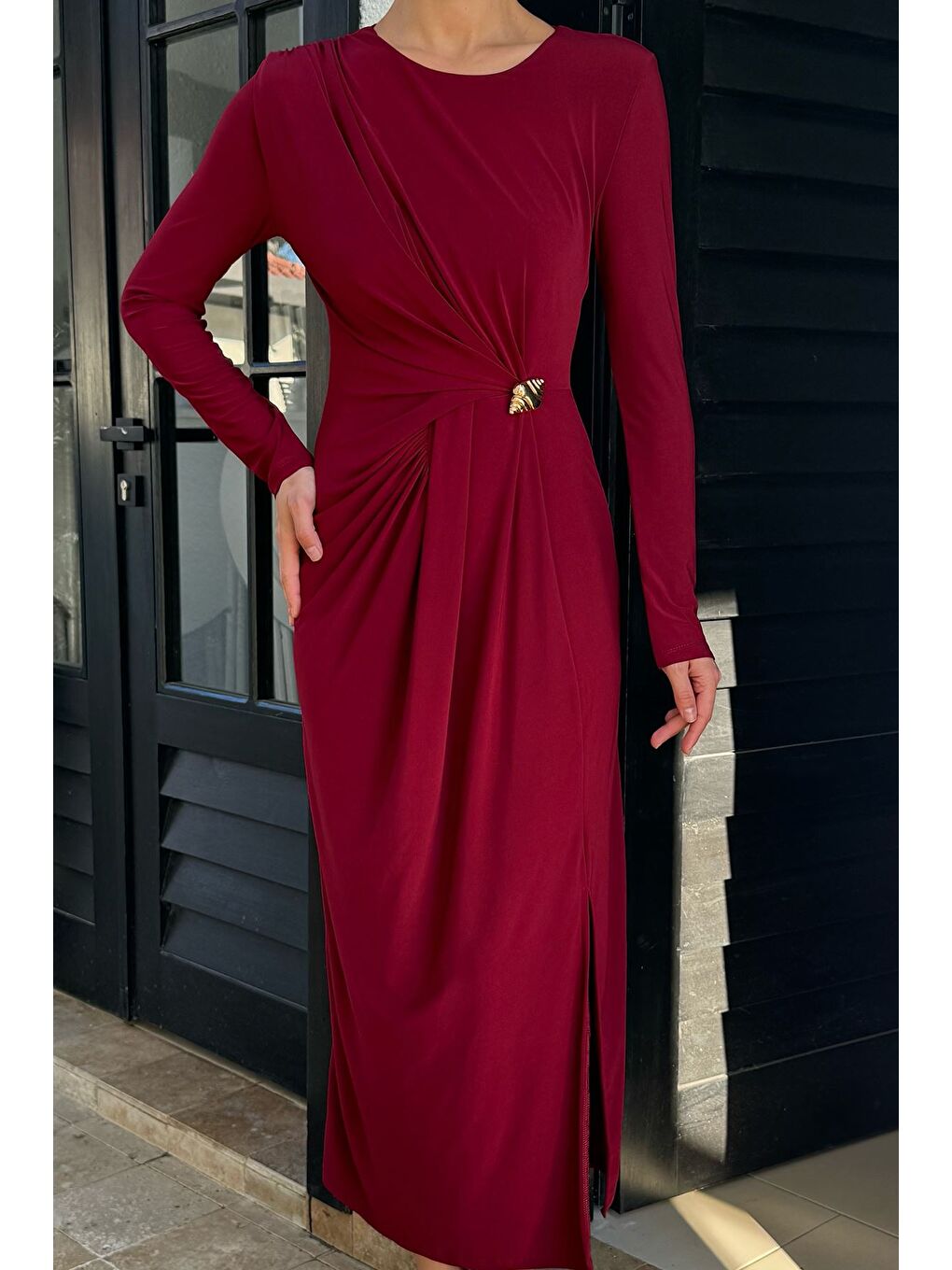 Bordo Bel Büzgülü Tokalı Kadın Elbise-1