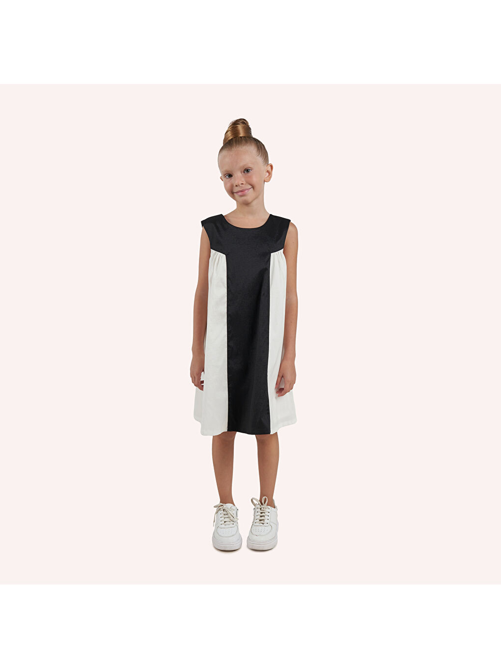 Siyah Kız Çocuk Kontrast Renkli Elbise
