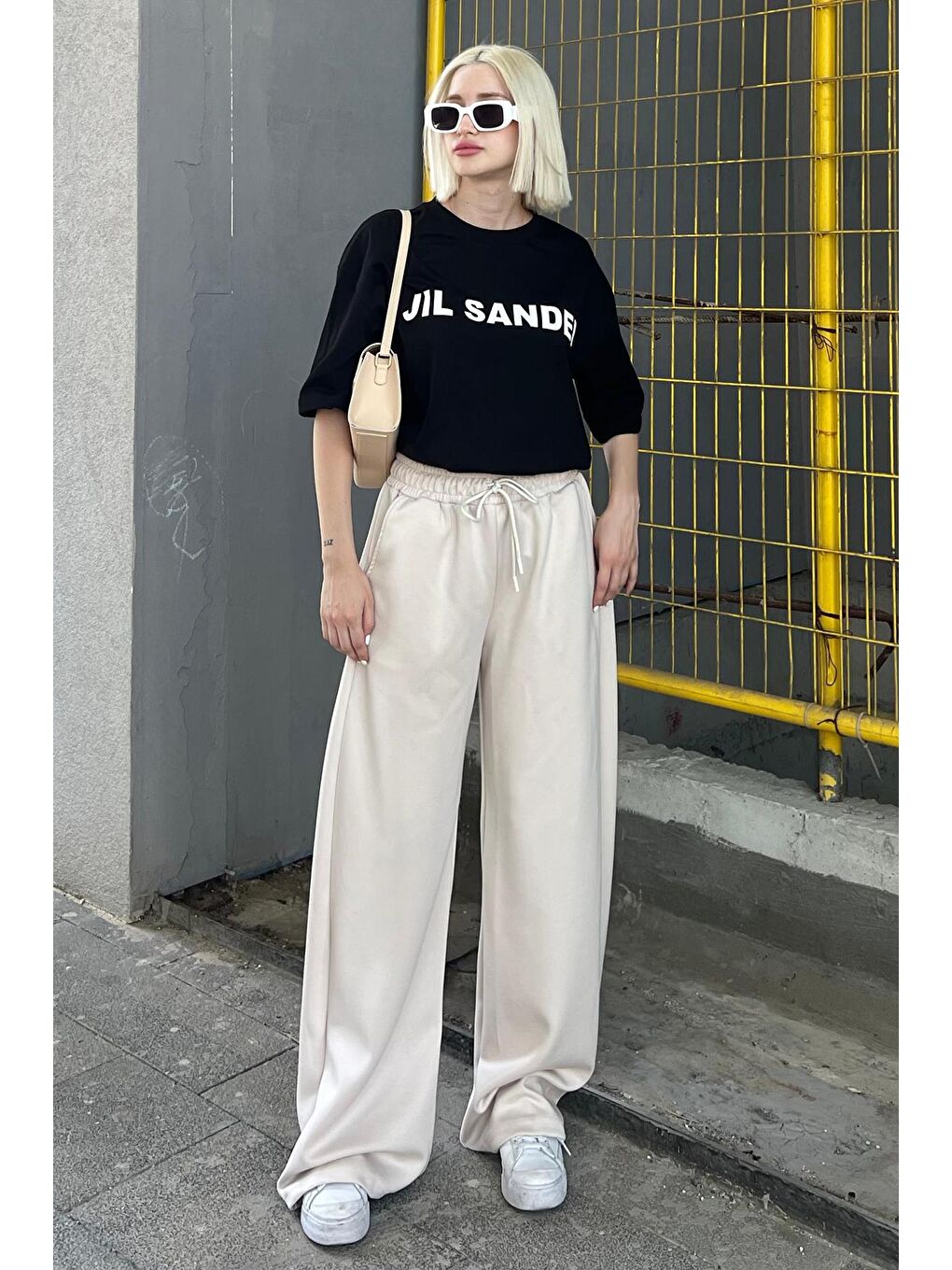 Siyah Oversize Baskılı Bisiklet Yaka Kısa Kollu Tişört Mg2126-3