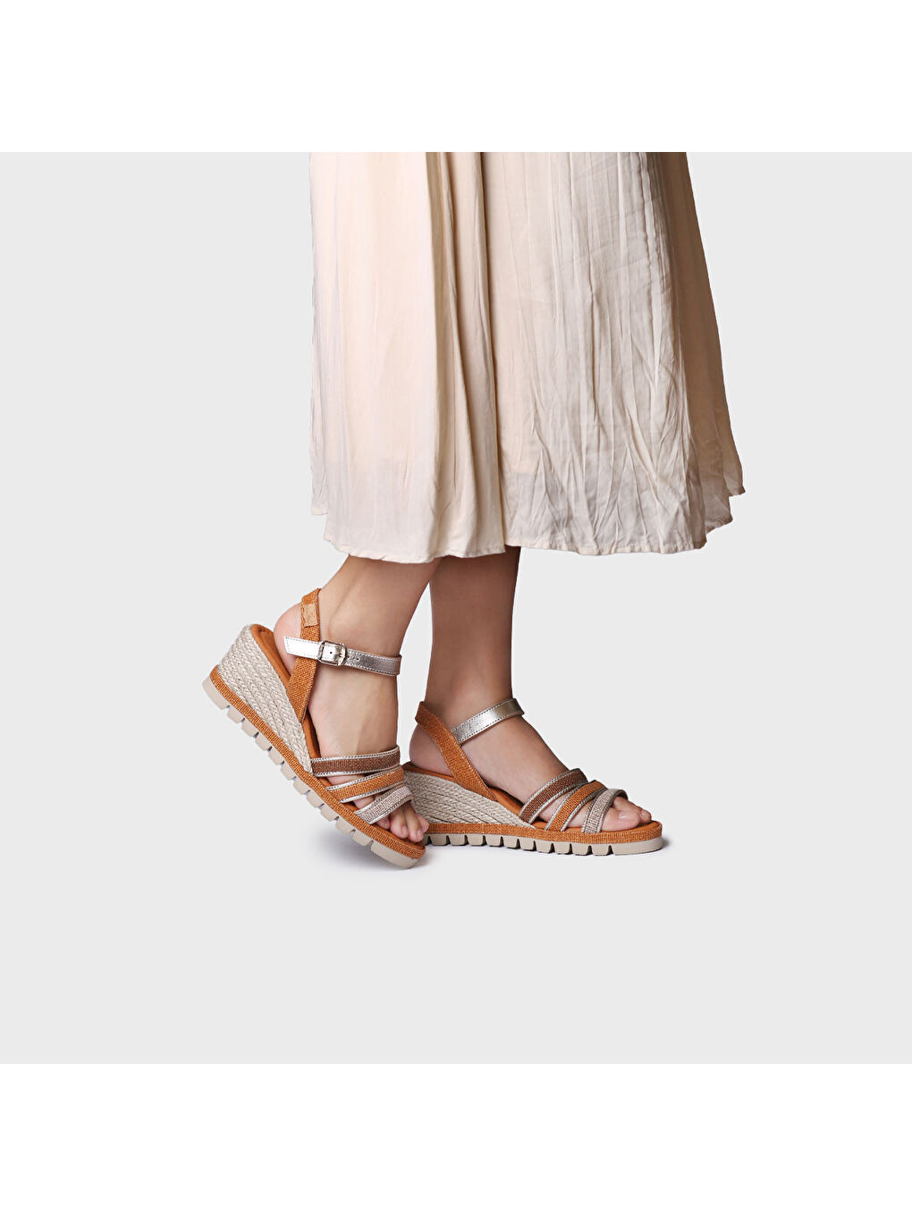 Kahverengi Kadın Terlik ZENIT-3