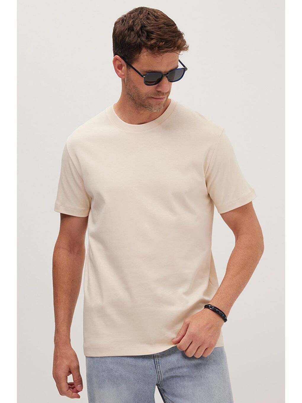 Unisex Relax Fit Rahat Kesim %100 Pamuk Yumuşak Dokulu Hafif Kalın Bej Bisiklet Yaka Tişört-1