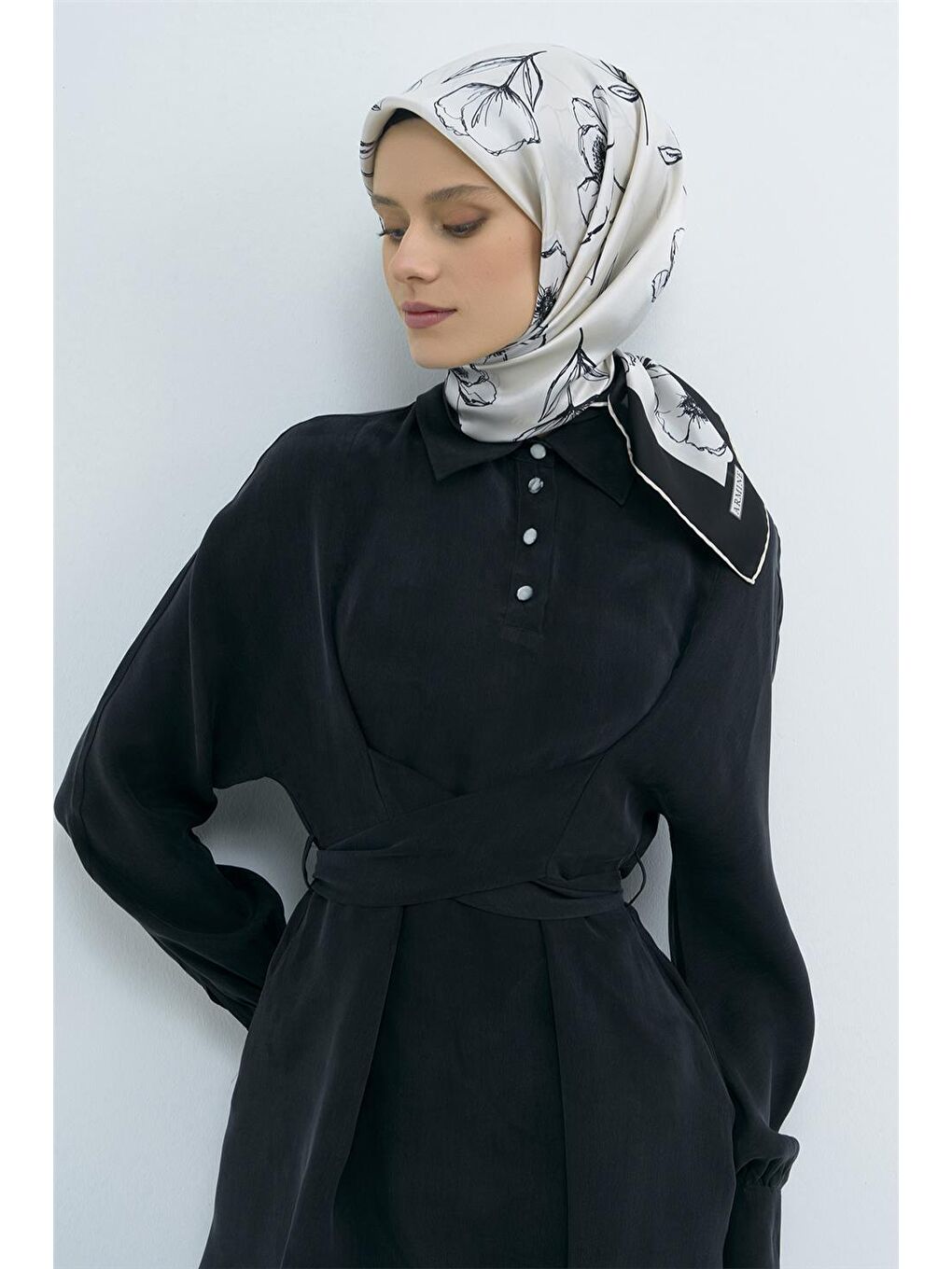 Ekru Saf İpek Twill Eşarp 9536D 38-2