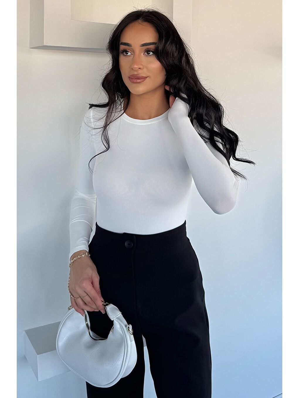 Ekru Kadın Bisiklet Yaka Çıtçıtlı Bodysuit