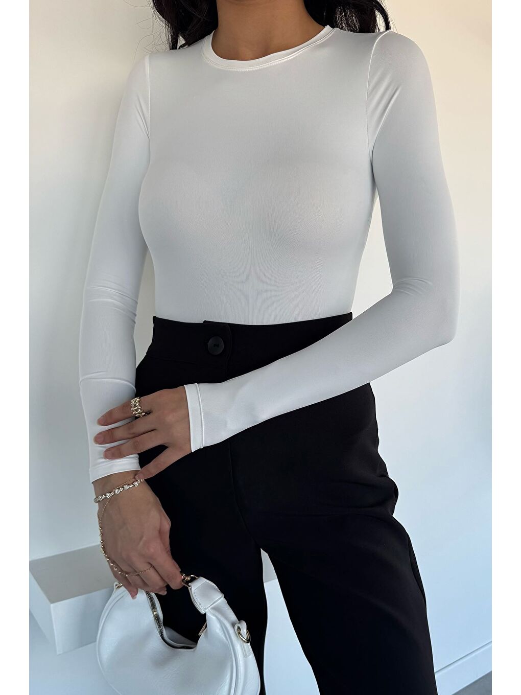 Ekru Kadın Bisiklet Yaka Çıtçıtlı Bodysuit-1