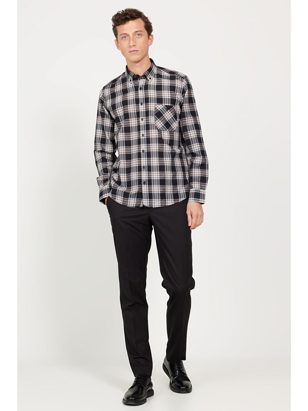 Erkek Siyah-Kahverengi Slim Fit Dar Kesim Düğmeli Yaka Pamuklu Gömlek-1