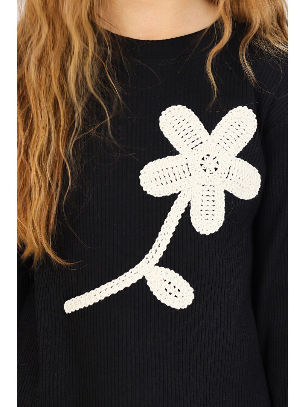 Kız Çocuk Uzun Kollu Tişört Örgü Çiçek Aplikeli Siyah (6-12 Yaş)-3