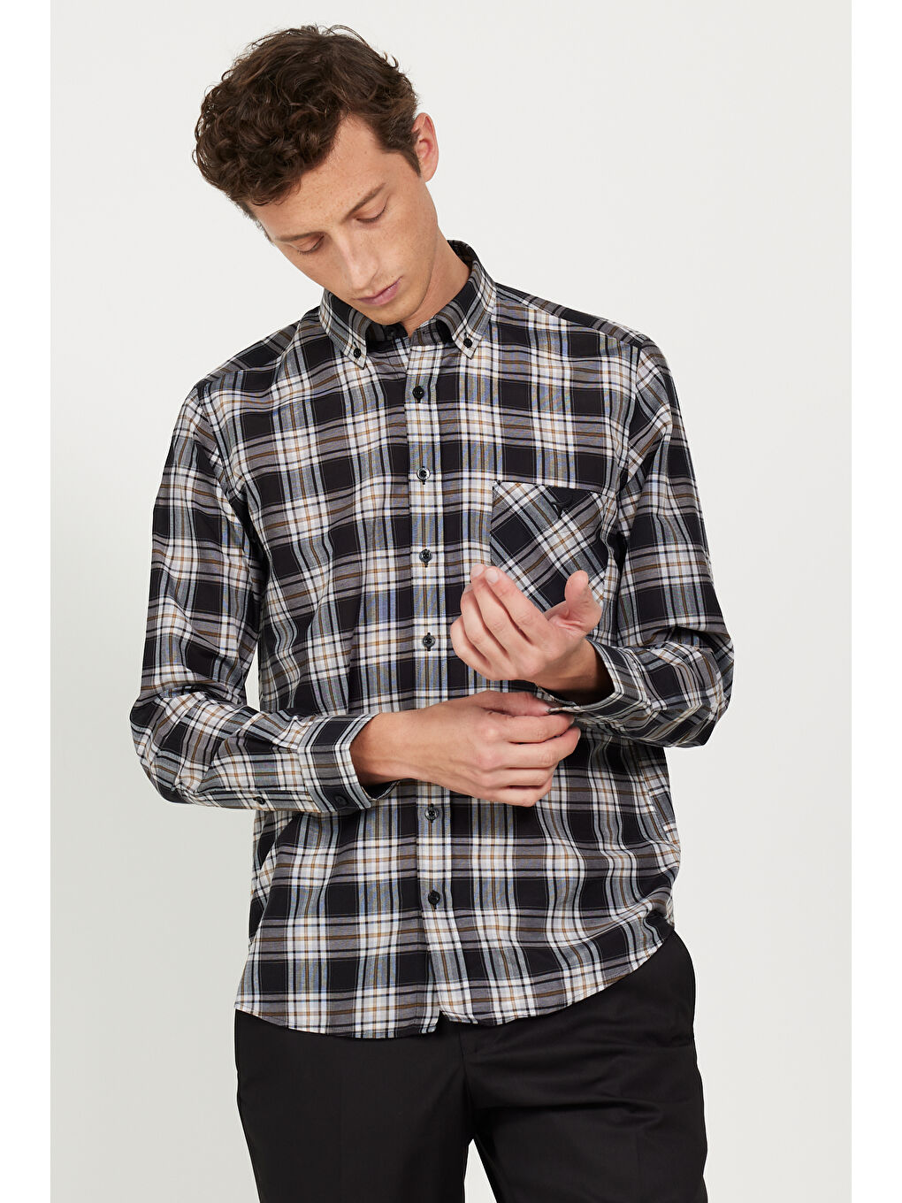 Erkek Siyah-Kahverengi Slim Fit Dar Kesim Düğmeli Yaka Pamuklu Gömlek-3