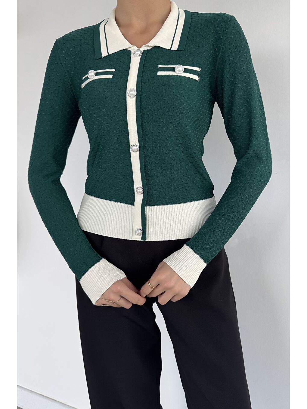 Yeşil Kadın Polo Yaka İncili Düğme Detaylı Triko Hırka (s-m-l Beden Uyumludur.)-1