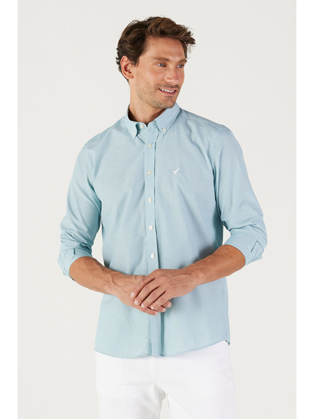 Erkek Haki-Beyaz Slim Fit Dar Kesim Düğmeli Yaka Pamuklu Çizgili Gömlek