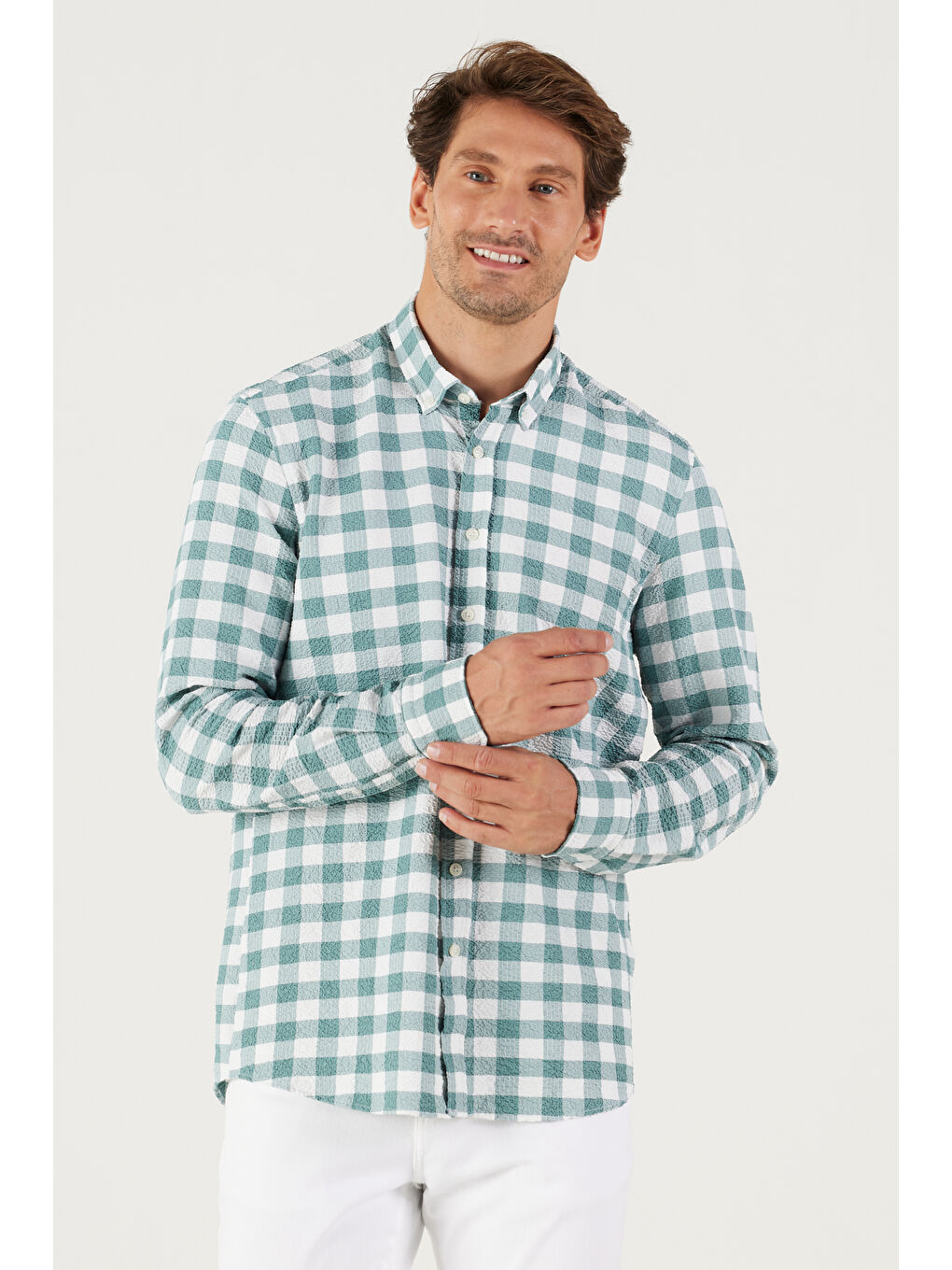 Erkek Beyaz-Yeşil Slim Fit Dar Kesim Düğmeli Yaka Gofre Desenli Gömlek-1