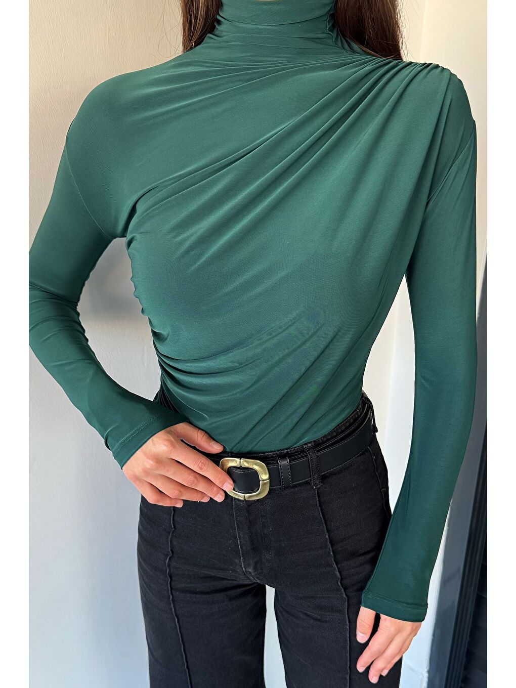 Yeşil Omuz Ve Bel Drapeli Uzun Kol Bluz-5
