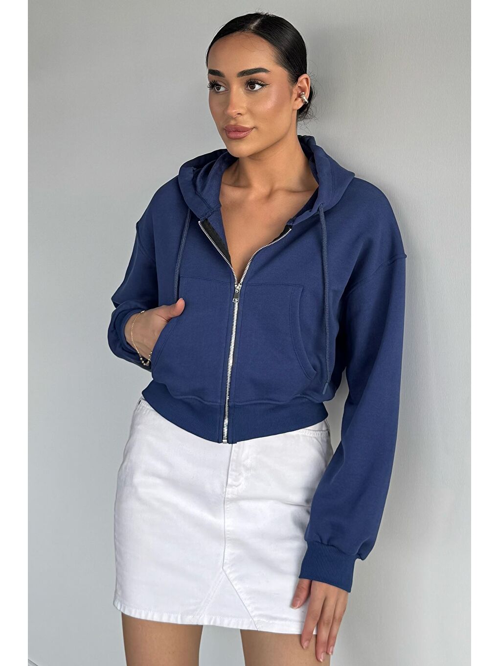 Lacivert Kadın Ön Fermuarlı Kapüşonlu Çift Cepli Sweatshirt-1