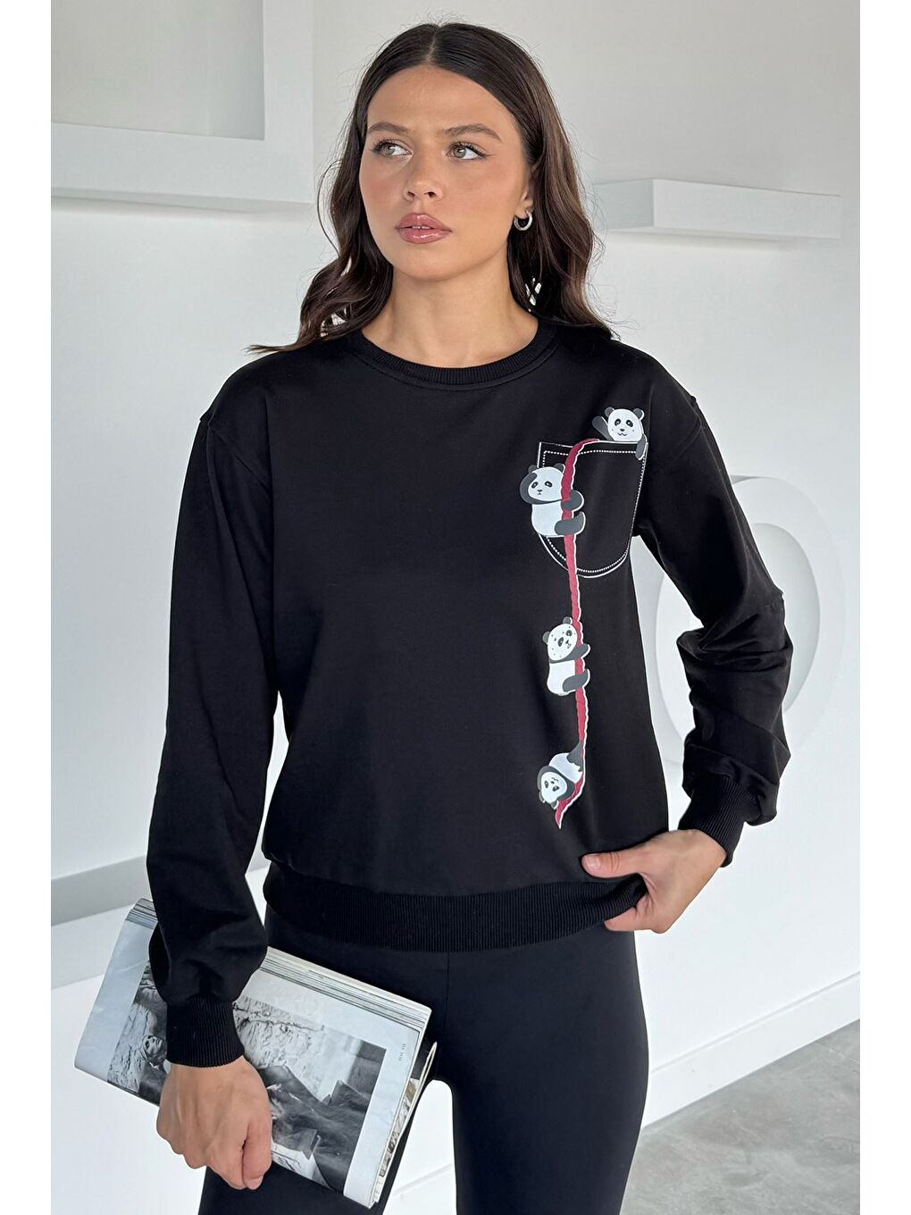 Siyah Kadın Ön Baskılı Bisiklet Yaka Sweatshirt