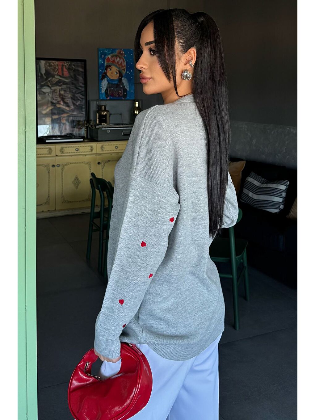 Gri Kadın Kalp Nakışlı Triko Kazak-3