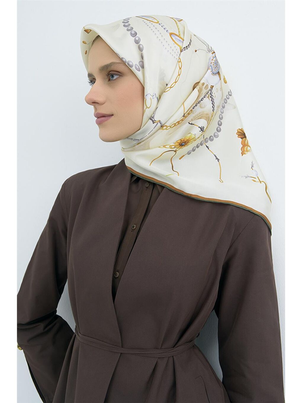 Ekru Saf İpek Sura Eşarp 9527D 84-1