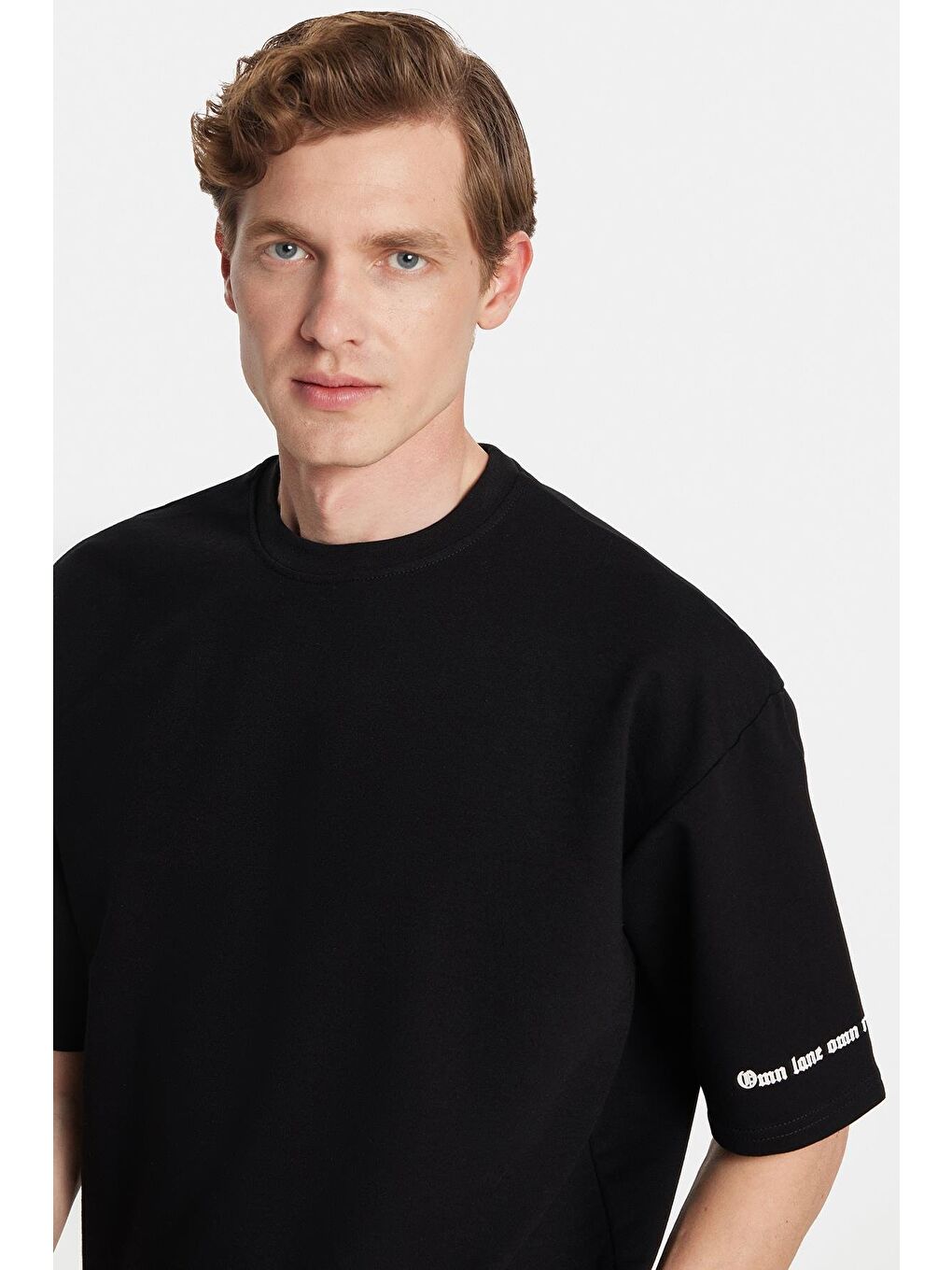 Erkek Oversize Geniş Kesim Pamuklu Baskılı Bisiklet Yaka Siyah Tişört-1