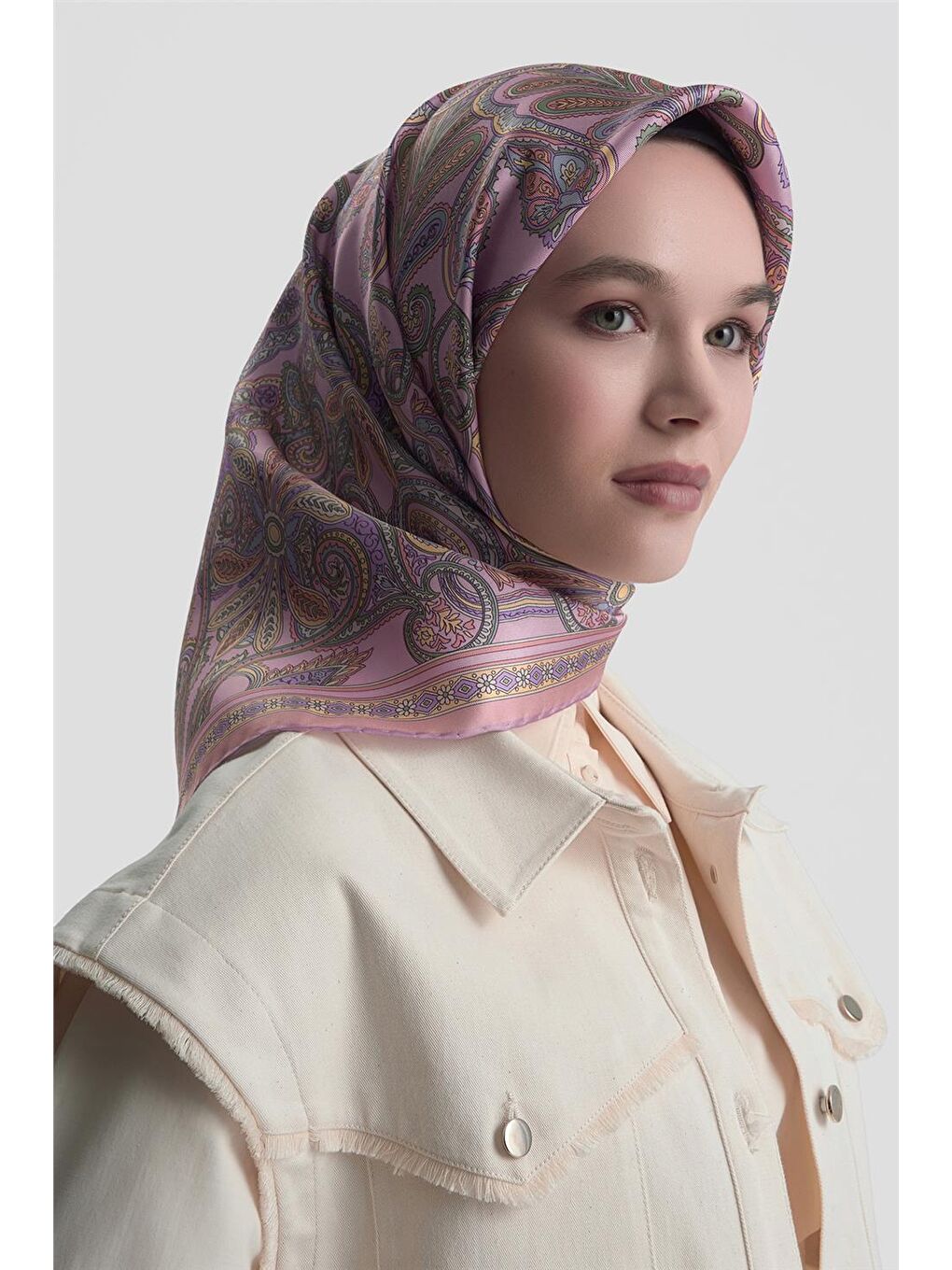 Pembe Etnik Desen Saf İpek Twill Eşarp 9421D 07-2