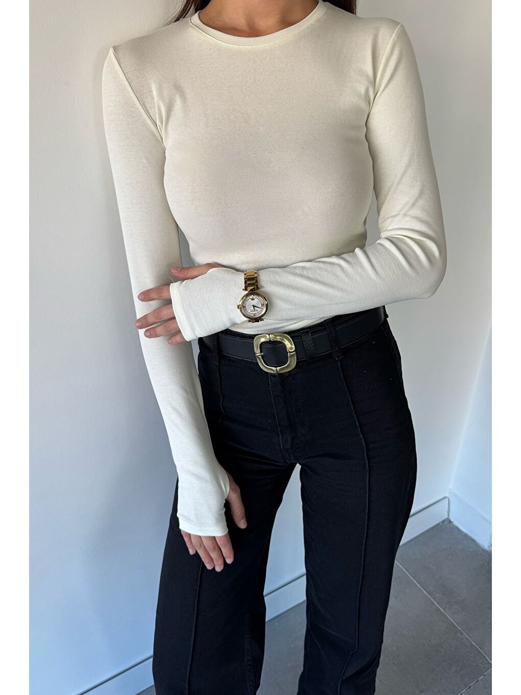 Ekru Kadın Bisiklet Yaka Uzun Kol Elastanlı Slim Fit Body Bluz-4