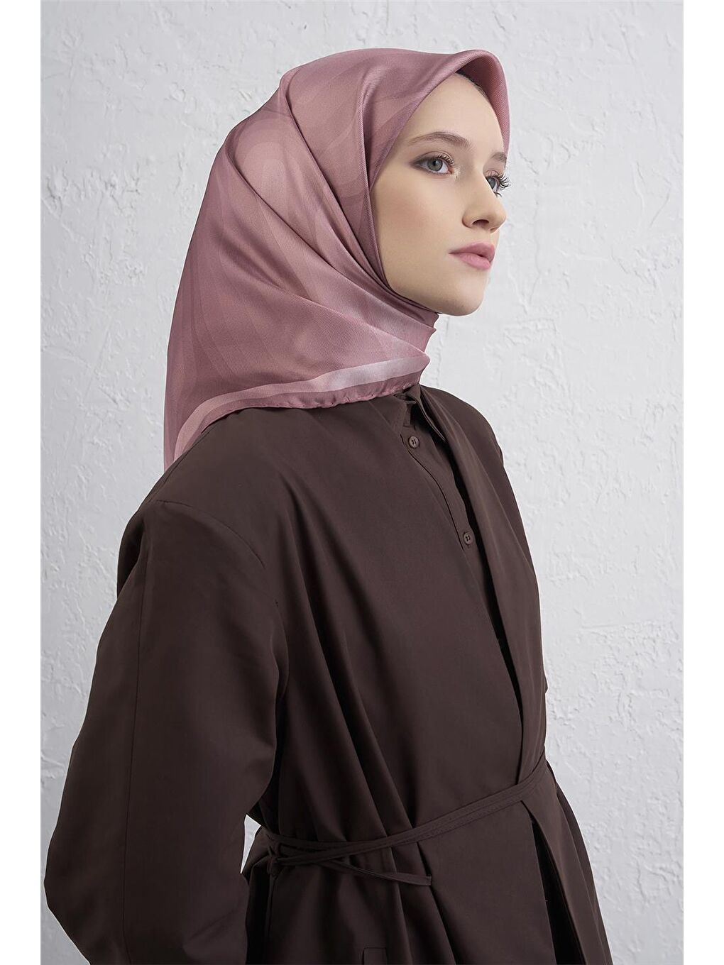 Pembe Geometrik Desenli Saf İpek Twill Eşarp 9402D 05-1