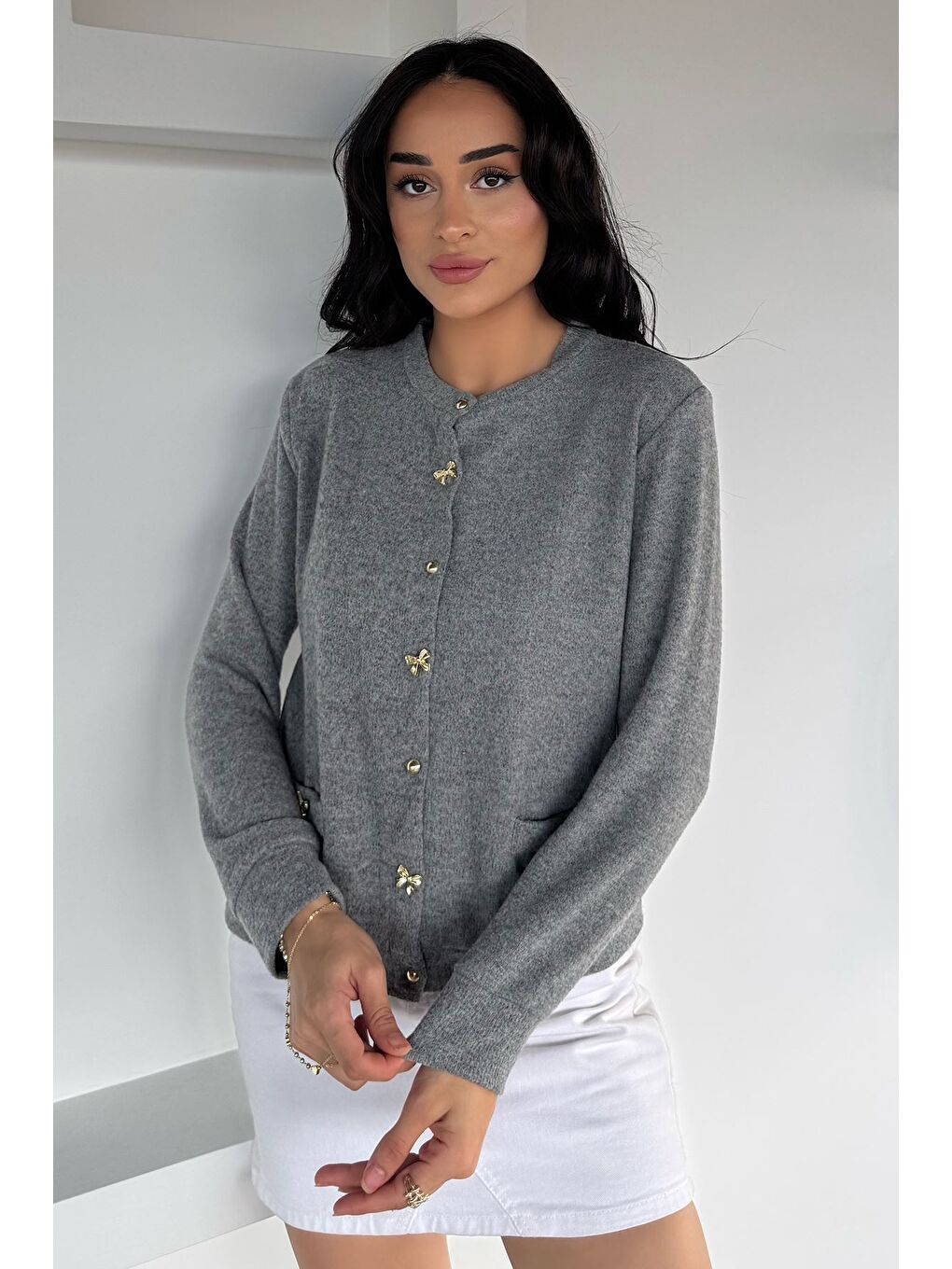Gri Kadın Fiyonk Düğmeli Triko Hırka-1