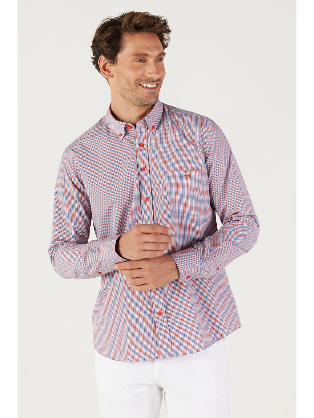 Erkek Lacivert-Kırmızı Slim Fit Dar Kesim Düğmeli Yaka Logolu Cepli Pamuklu Çizgili Gömlek-1