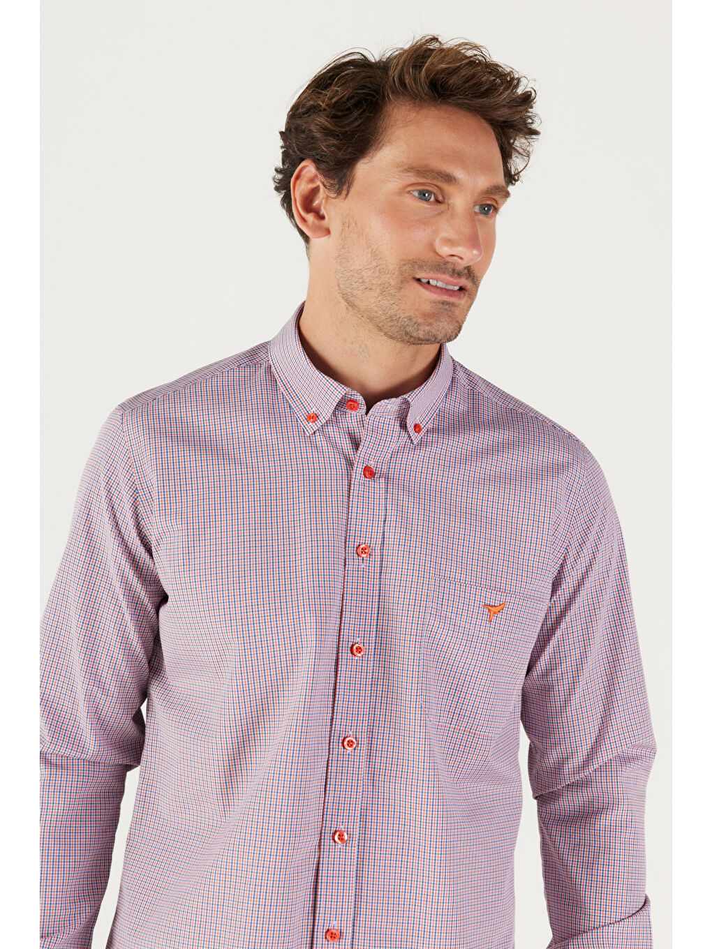 Erkek Lacivert-Kırmızı Slim Fit Dar Kesim Düğmeli Yaka Logolu Cepli Pamuklu Çizgili Gömlek-4