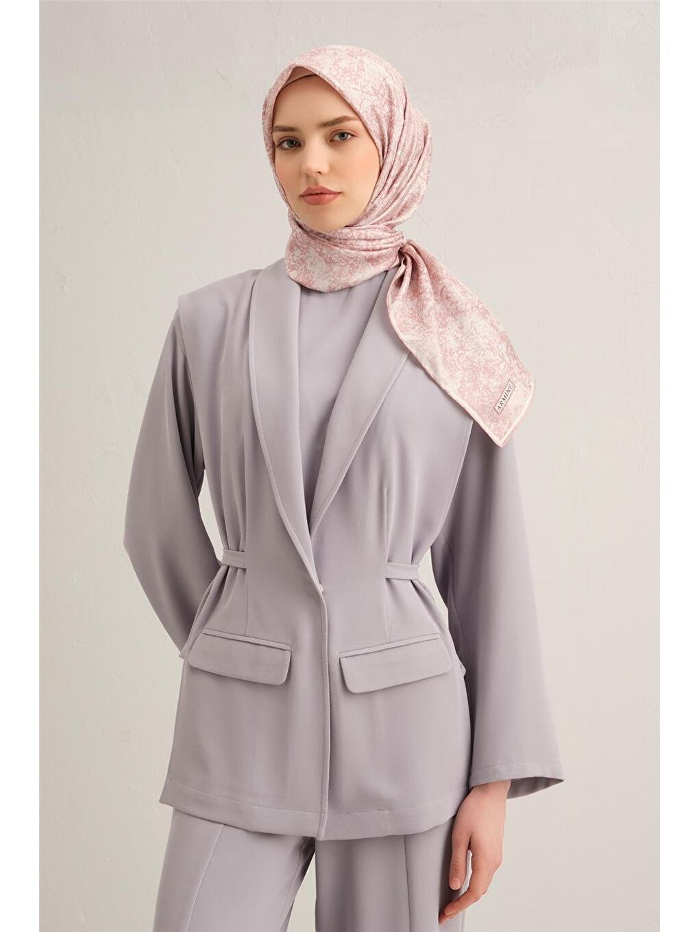 Pembe Çiçek Desenli Saf İpek Sura Eşarp 9311 86-1