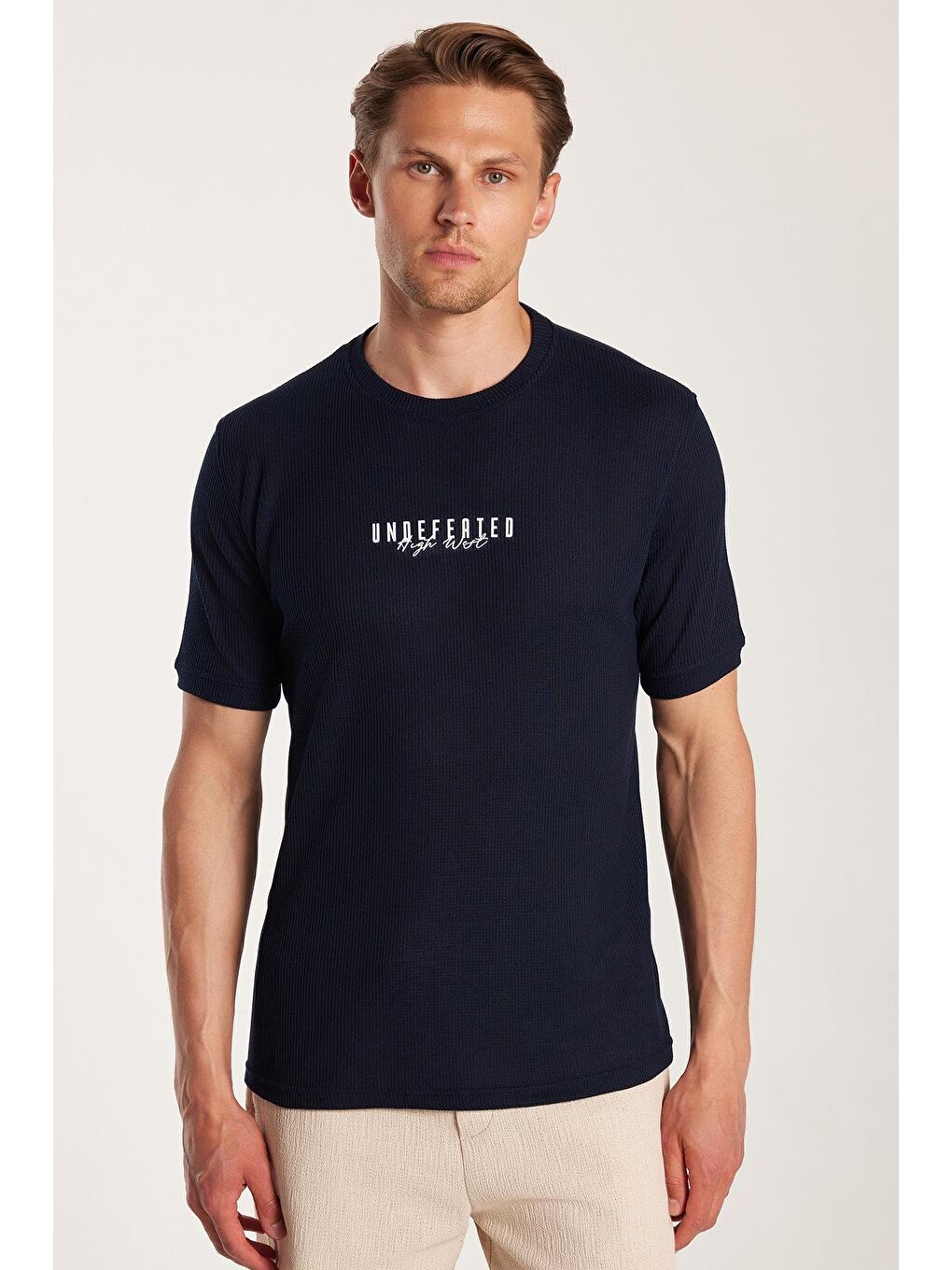 Erkek Standart Fit Pamuklu Düz Basic Bisiklet Yaka Baskılı Lacivert Tişört-3